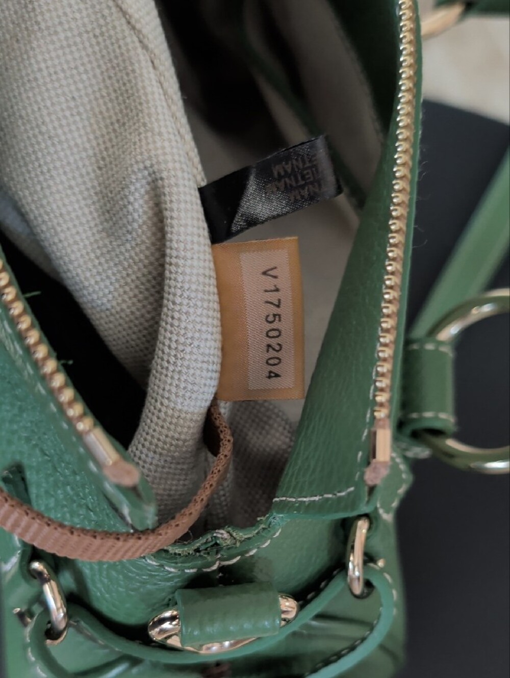 Dooney & Bourke Lucca Leather Satchel (V1750204) (Style #BLUCA2507GSGS) EUC - Picture 11 of 16